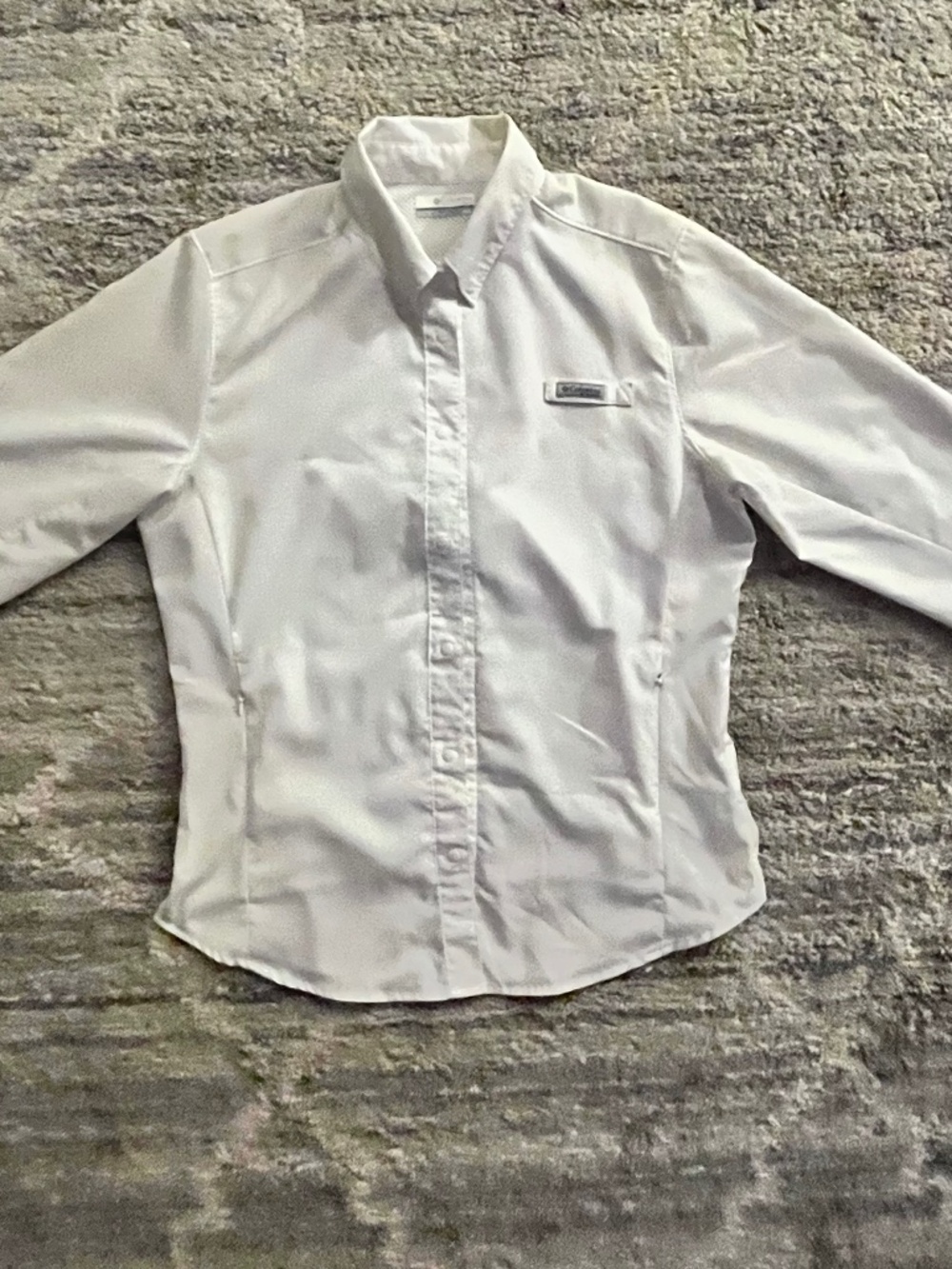 Women’s Medium Columbia Shirt